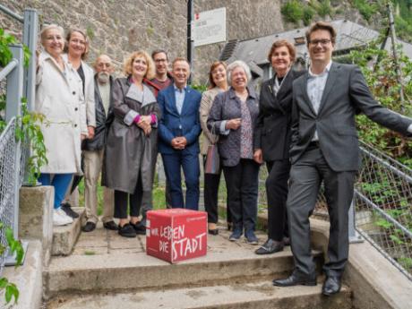 Festakt: Stadt Salzburg benennt Mönchsberg-​Treppe nach Musikerin und NS-​Opfer Alma Rosé (C) Stadt Salzburg