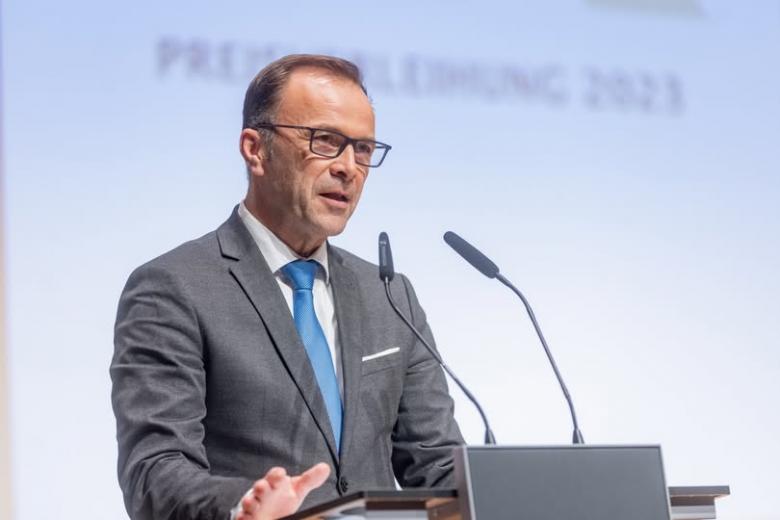 BGM Bernhard Auinger